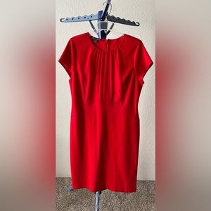 Red short sleeve dress. Size L.